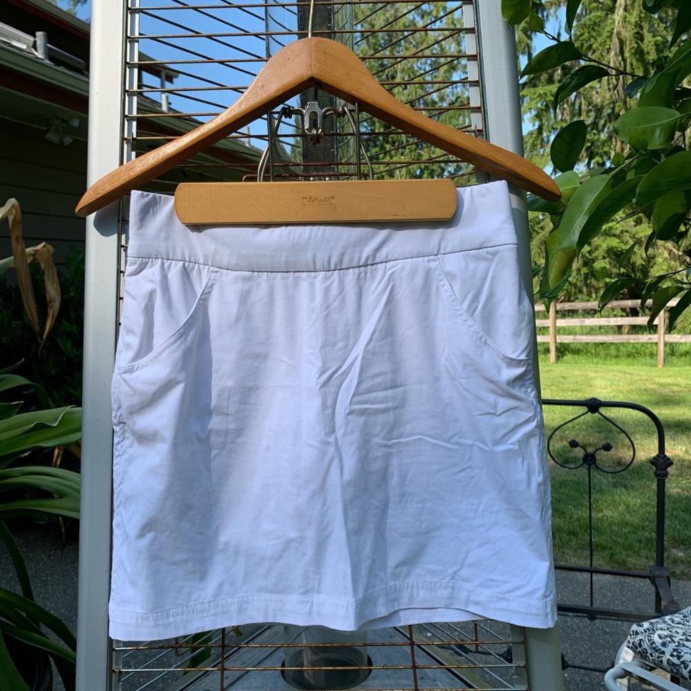 Columbia White Women's Athletic Skirt